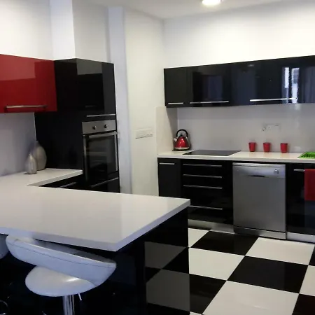 Апартаменты Luxury House With Seaview Лимасол